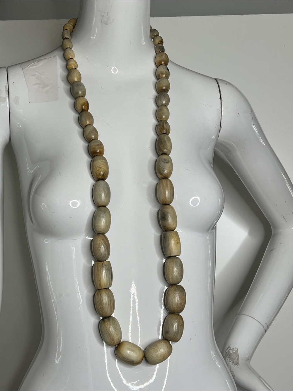 20”. Gray Ligh Brown Smooth Horn Wood Long Necklace